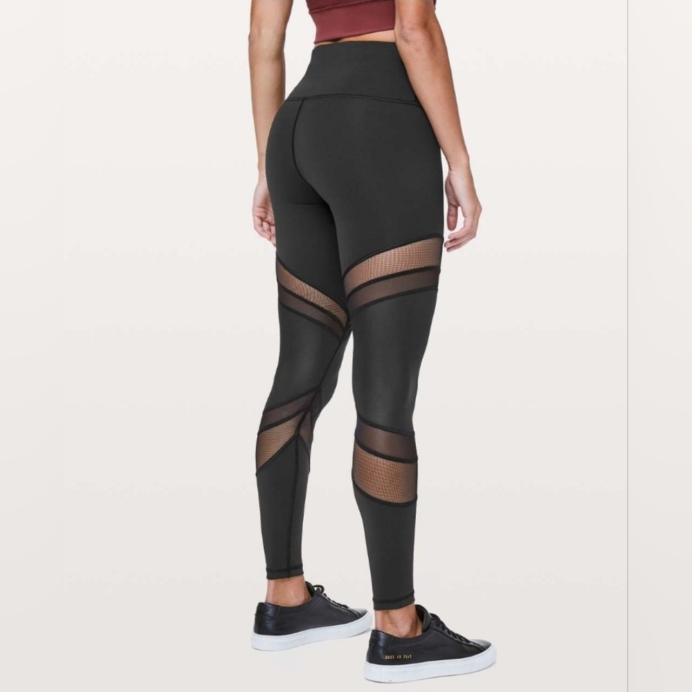 Lululemon Seek The Heat Tight Black Size 4 Blokette Sporty Chic - Picture 2 of 8